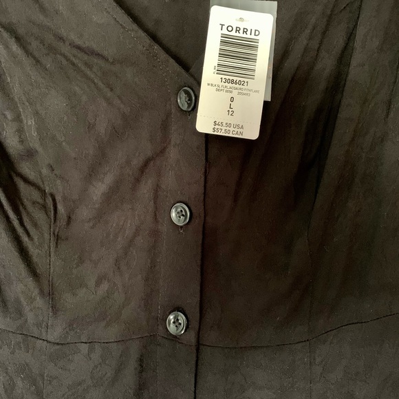 NWT Torrid Black Jacquard Fit and Flare Tank - Picture 4 of 6